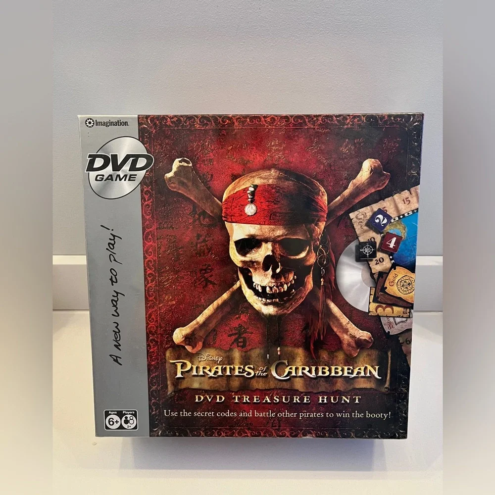2006 Disney Pirates of the Caribbean dvd family board game